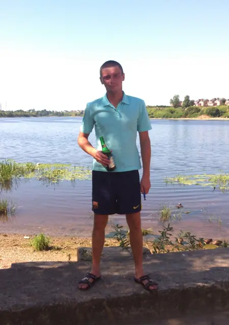 Я Sacha, 40, из Нежина, ищу знакомство для постоянных отношений