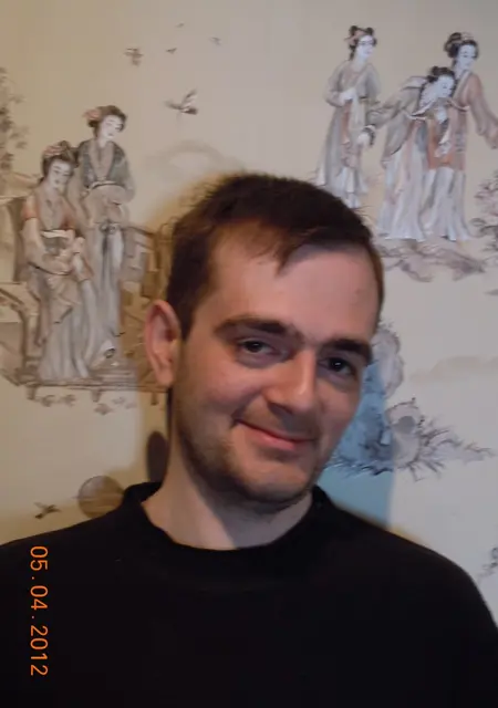 Стас з Кам'янського, мені 41 років, познайомлюсь для спілкування