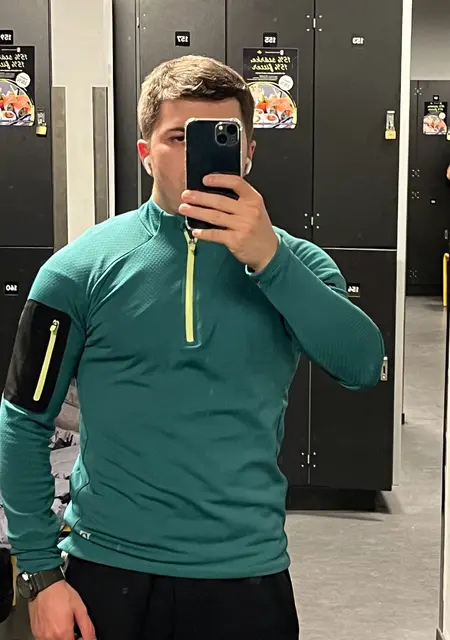 Никита из Ниддерау, мне 24, познакомлюсь на одну ночь