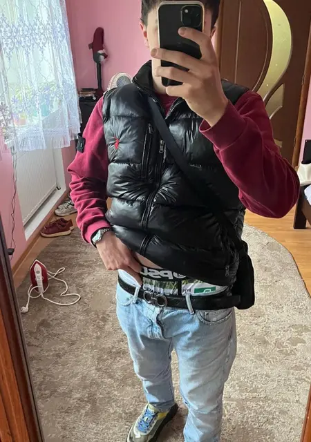 Макс з Чернівців, шукаю на сайті відкриті стосунки