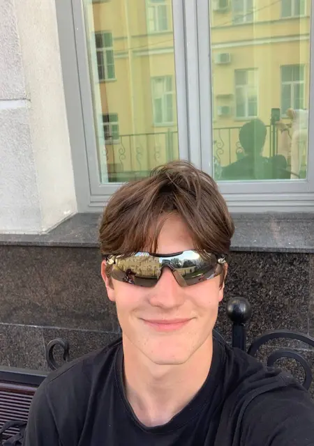 Ilya из Пхукета, мне 20, познакомлюсь для совместных путешествий