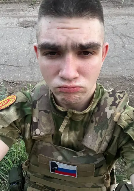 Я Олег, 20, знакомлюсь для постоянных отношений в Горловке