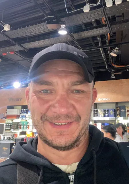 Я Игорь, 48, знакомлюсь без обязательств в Чернигове