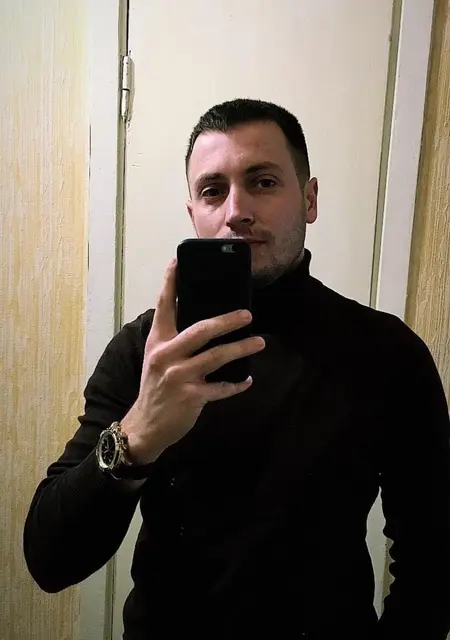 Александр из Днепрян, ищу на сайте постоянные отношения