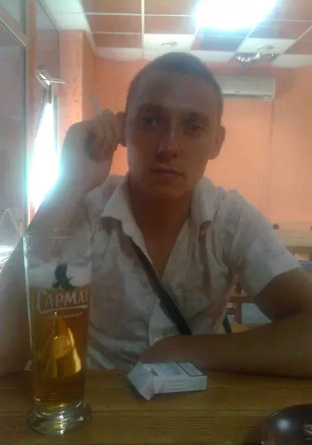 Я Роман, 39, знакомлюсь на одну ночь в Амвросиевке