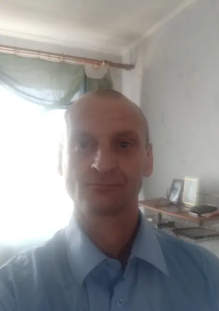 Oleg из Василькова, мне 44, познакомлюсь для приятного времяпровождения