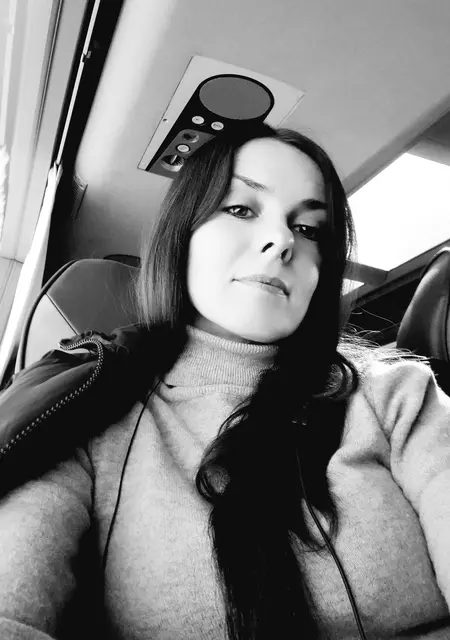 Алиса из Киева, ищу на сайте знакомства без обязательств