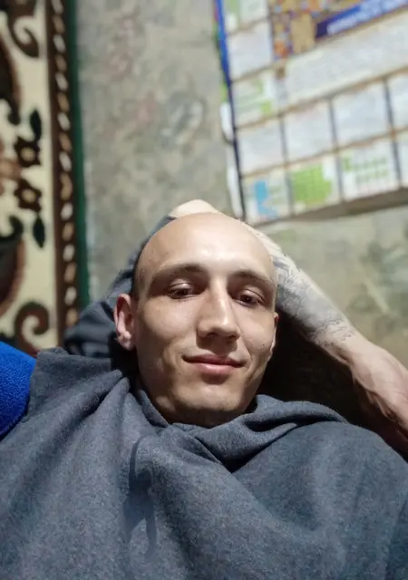 Сергей из Макеевки, ищу на сайте знакомства на одну ночь