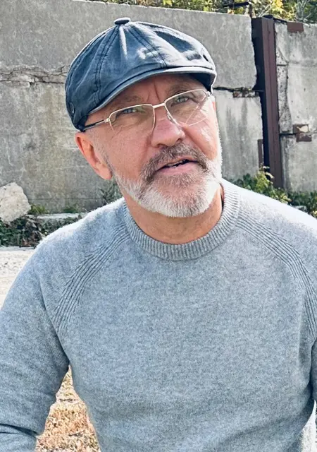 Я Alexandr, 57, знакомлюсь без обязательств в Днепре