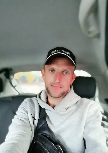 Макс из Кропивницкого, ищу на сайте знакомства на одну ночь