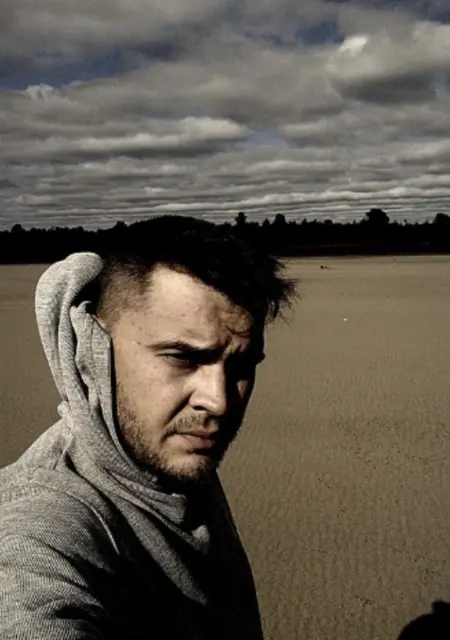 Сергей из Херсона, ищу на сайте знакомства без обязательств