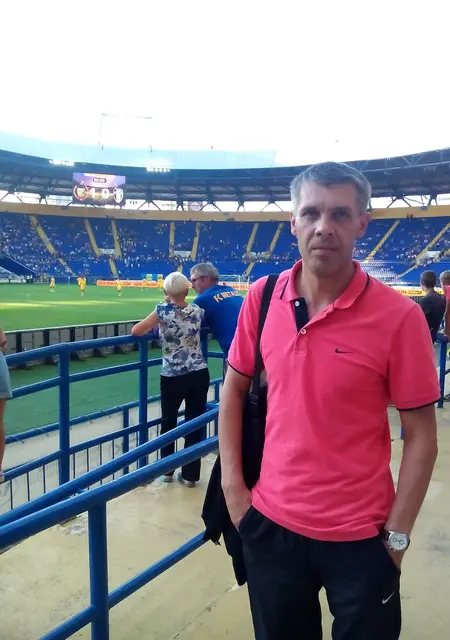 Олег из Харькова, мне 52, познакомлюсь для дружбы