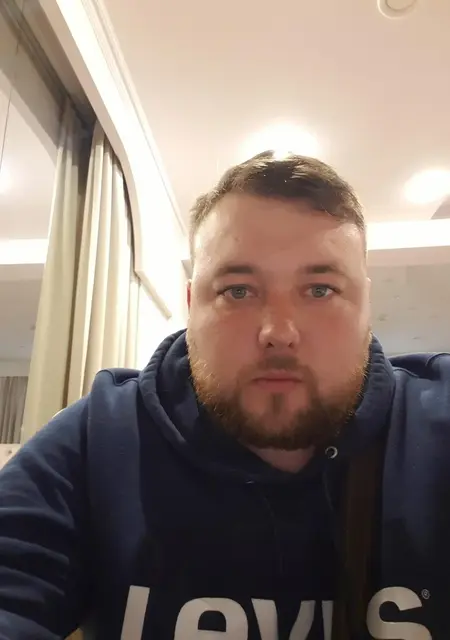 Max из Умани, ищу на сайте знакомства на одну ночь