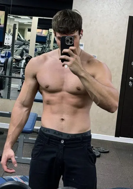 Денис из Бреста, ищу на сайте знакомства на одну ночь