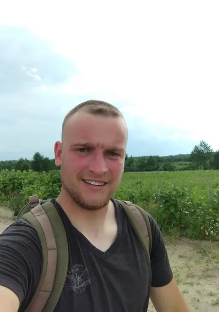 Руслан из Купянска, мне 31, познакомлюсь для приятного времяпровождения