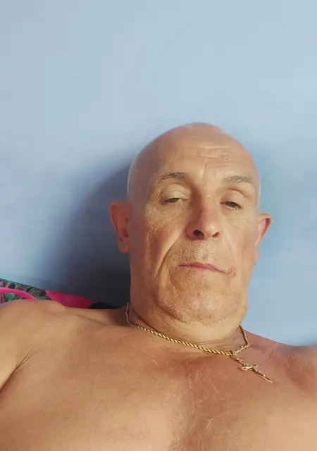 Я Зеновій, 60, из Киева, ищу знакомства на одну ночь