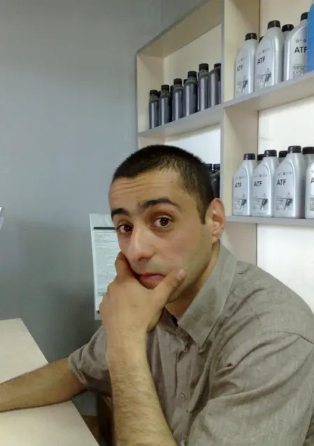 Я Shota, 46, из Тбилиси, ищу знакомства на одну ночь