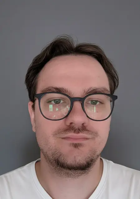 Артур из Луганска, мне 26, познакомлюсь на одну ночь