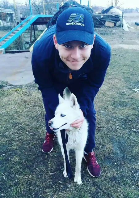 Я Виталик, 26 років з Кременчука, шукаю знайомство для постійних стосунків