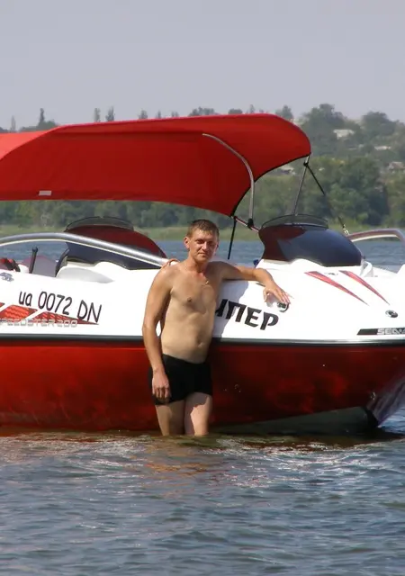 Я Александр, 48, из Каховки, ищу знакомства без обязательств