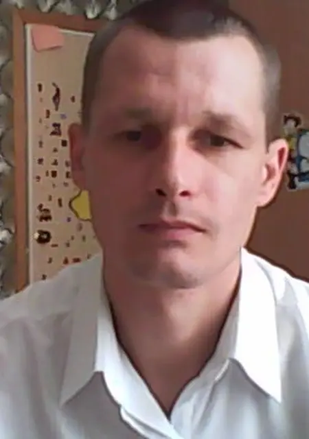 Я Дима, 49, из Кривого Рога, ищу знакомство для вирта