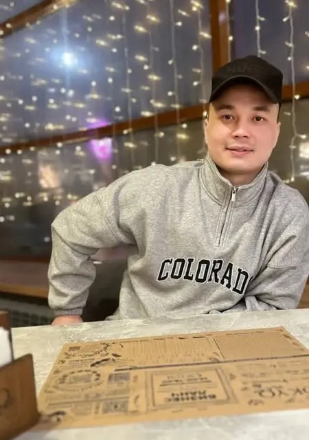 Аман из Вашингтона, мне 29, познакомлюсь на одну ночь