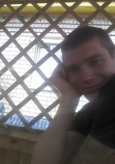Я Дмитрий, 34, из Жлобина, ищу знакомства без обязательств