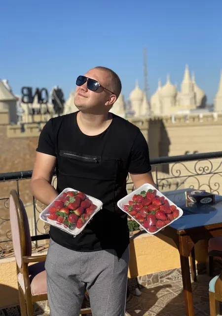 Я Максим, 30, из Винницы, ищу знакомства без обязательств