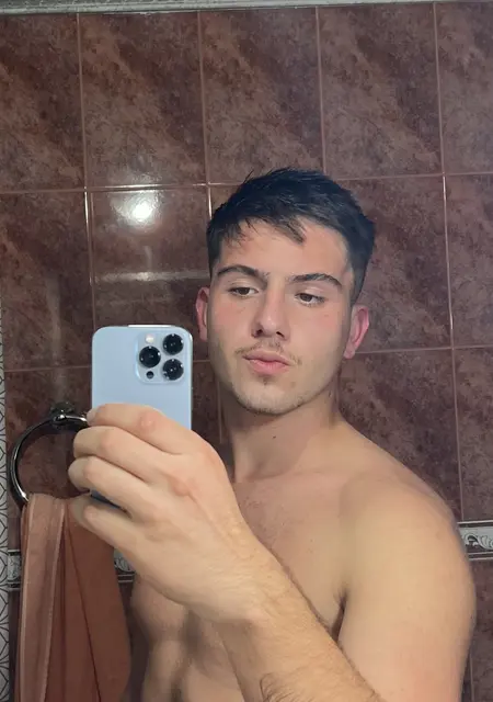 Я Alejandro, 21, из Санта-крус-де-тенерифа, ищу знакомство для общения