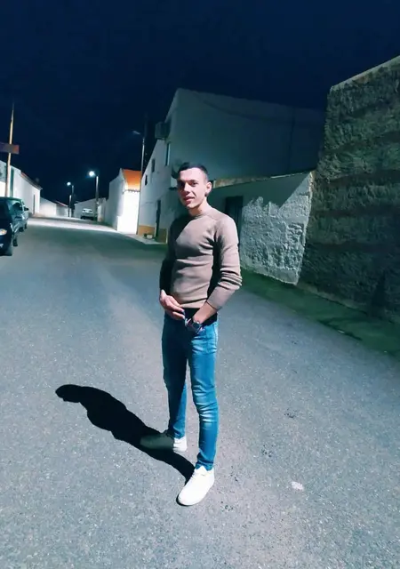 Я Олександер, 33, из Иршавы, ищу знакомства на одну ночь