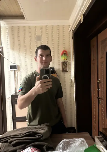 Антон з Бердянська, шукаю на сайті спільні подорожі