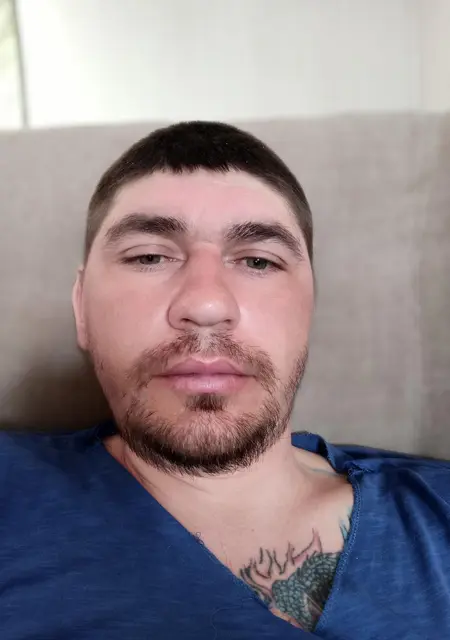 Я Иван, 38, из Лохвицы, ищу знакомства без обязательств