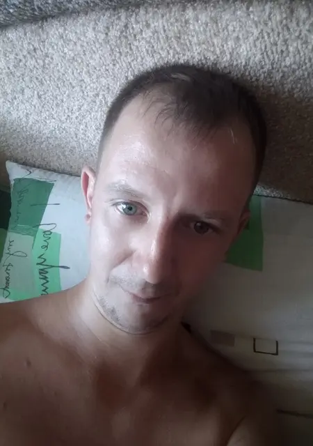 Роман з Кам'янського, шукаю на сайті знайомства на одну ніч