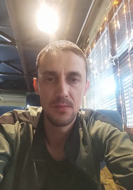 Макс з Новопскова, шукаю на сайті знайомства на одну ніч