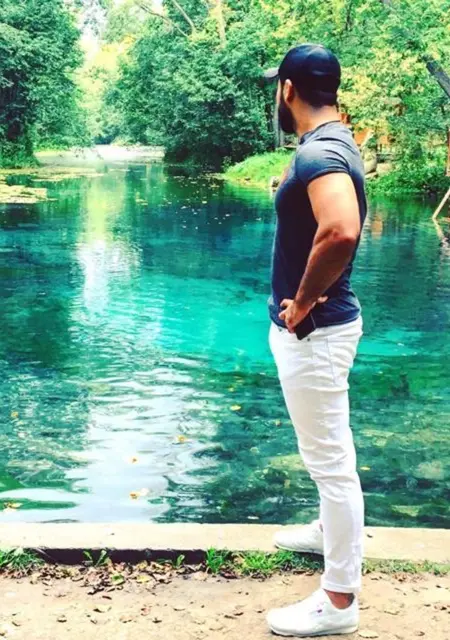 Я Фариз, 32, из Баку, ищу знакомства на одну ночь