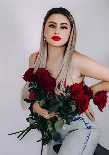 Я Yulia, 25, знакомлюсь для дружбы в Кривом Озере