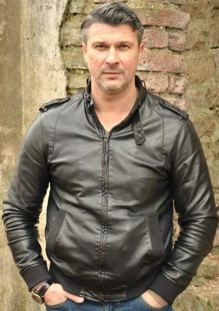 Я Антон, 46, знакомлюсь для приятного времяпровождения в Макеевке