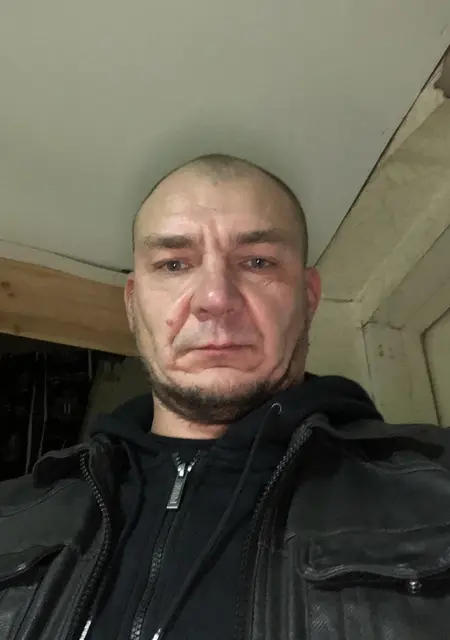 Игорь из Чернигова, мне 50, познакомлюсь без обязательств