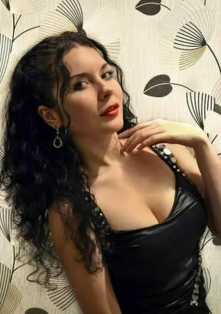 Я Марина, 28, знакомлюсь для приятного времяпровождения в Киеве