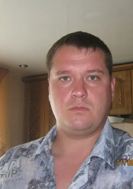 Александр из Луганска, ищу на сайте знакомства на одну ночь