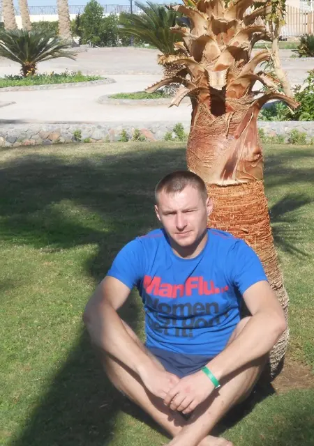 Я Лёха, 37, из Барановичей, ищу знакомство для постоянных отношений