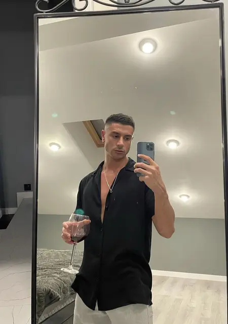 Soy Mark, 28 años, conociéndome para relación sin ataduras en Portugalete