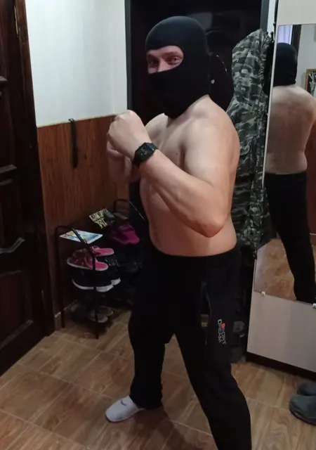 Михайло из Берегова, мне 39, познакомлюсь на одну ночь