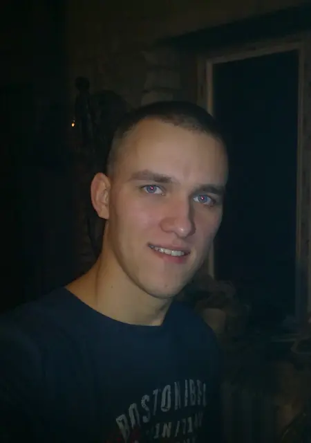 Саня из Каменского, мне 37, познакомлюсь для приятного времяпровождения