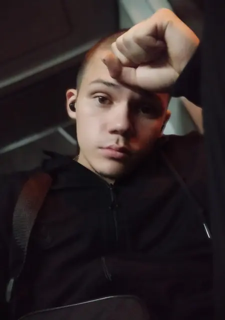 Danil из Запорожья, ищу на сайте знакомства без обязательств