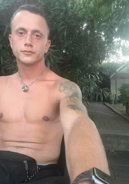 Я Daniele, 23, из Милана, ищу знакомство для постоянных отношений