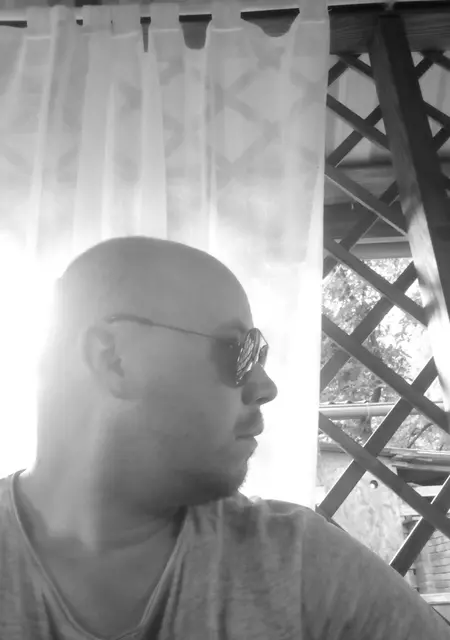 Я Владимир, 34, из Хмельницкого, ищу знакомства на одну ночь