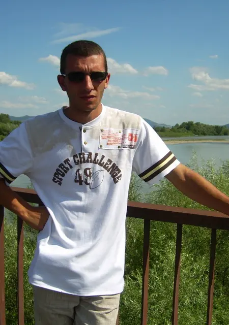 Владик из Виноградова, ищу на сайте приятное времяпровождение