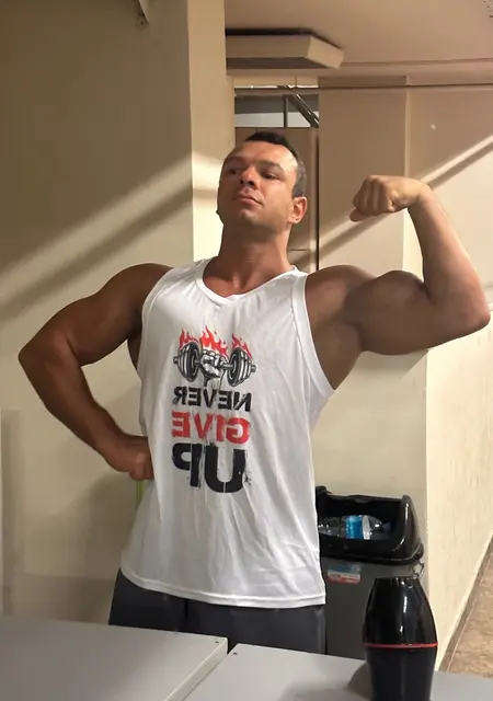 Oquzhan из Анкары, ищу на сайте дружбу