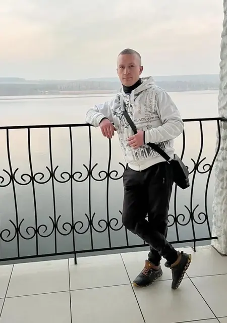 Я Sergiy, 33, из Ровно, ищу знакомства без обязательств